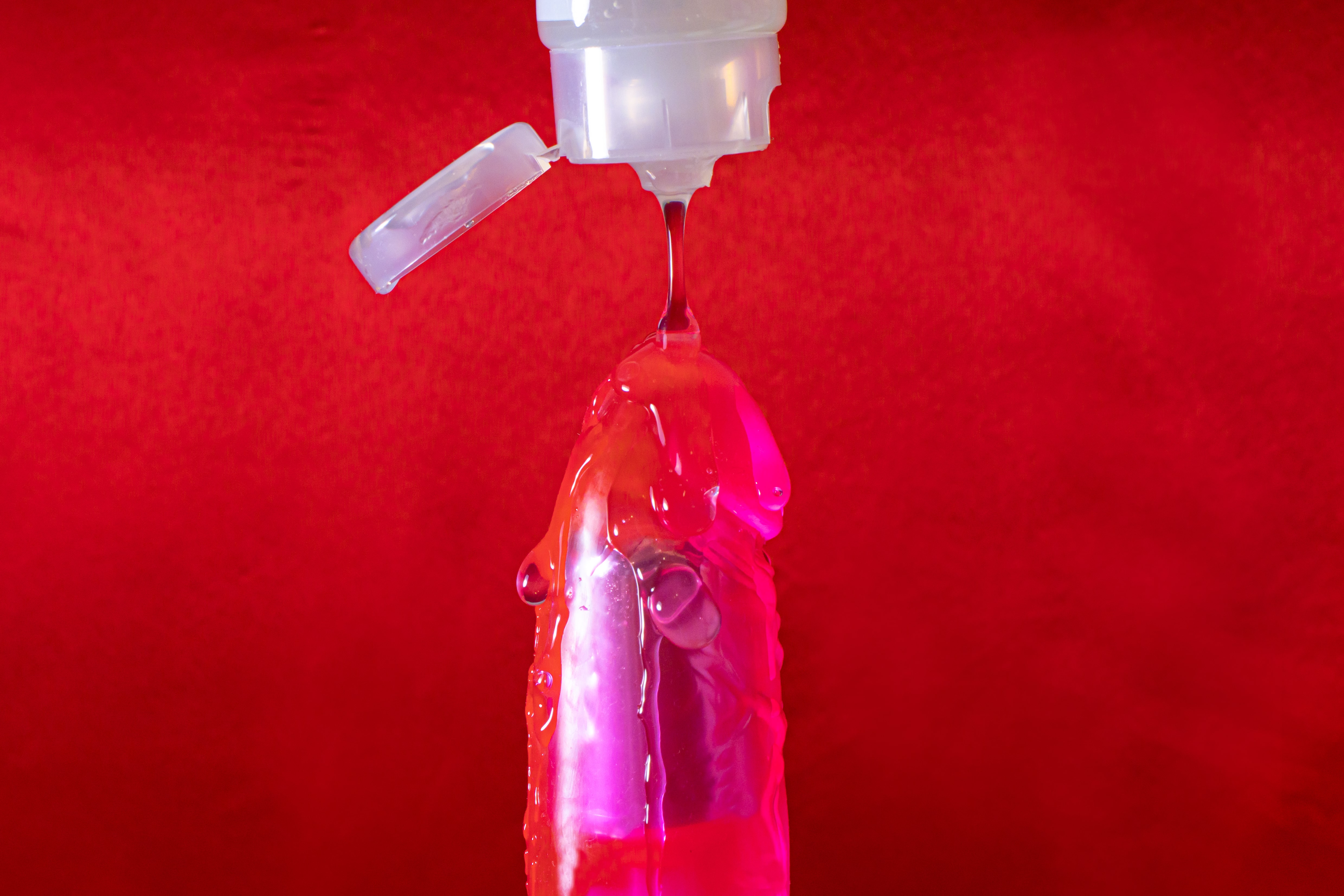 How to Use a Dildo: Everything You Need to Know